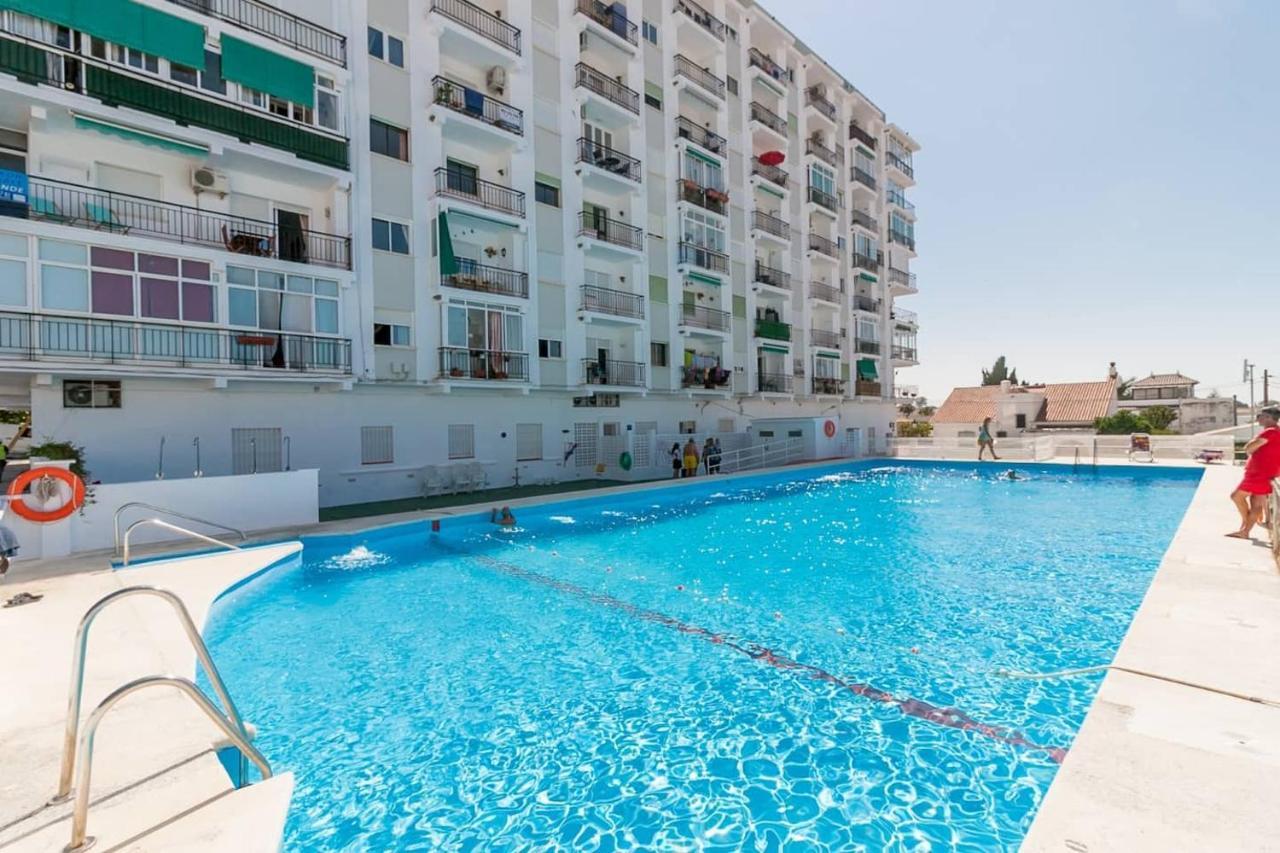 Reformado Con Vistas Al Mar Apartment เนร์คา ภายนอก รูปภาพ